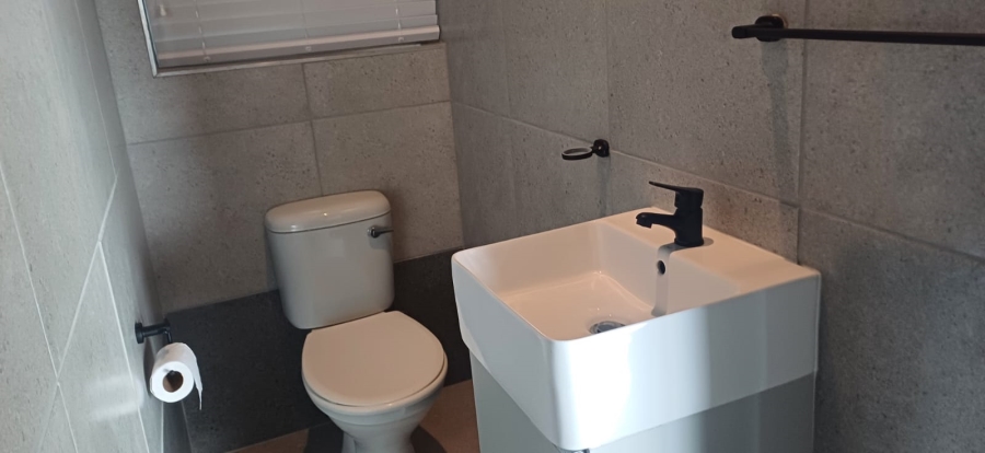 1 Bedroom Property for Sale in Olifantskop Western Cape